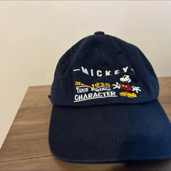 hat - Picture 3 of 5